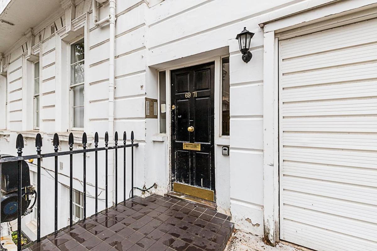 Beautiful Two Bedroom Abode Near Victoria London Kültér fotó